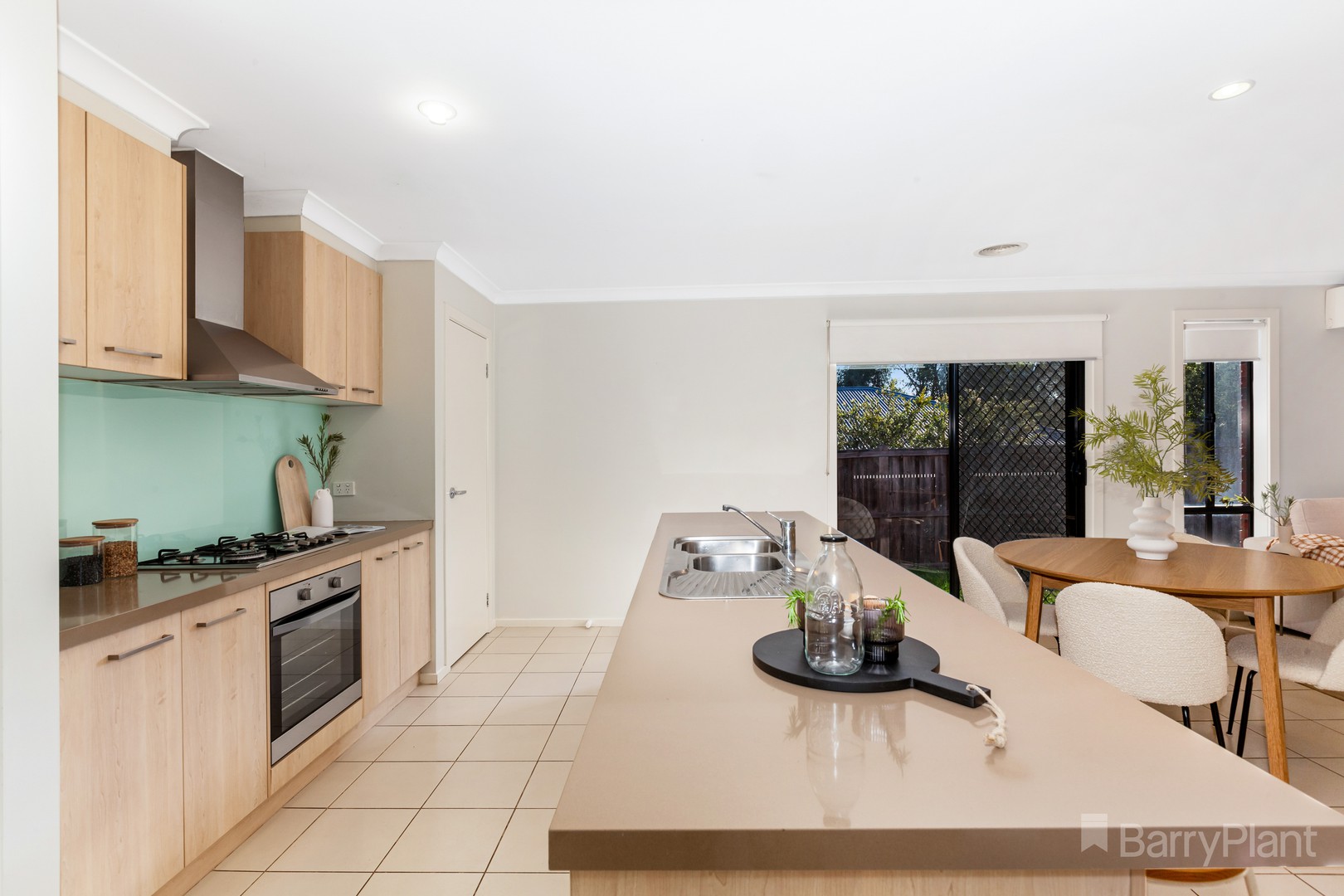 3 Chocolate Lily Court, Wallan, VIC 3756, Wallan - Thumbnail 2