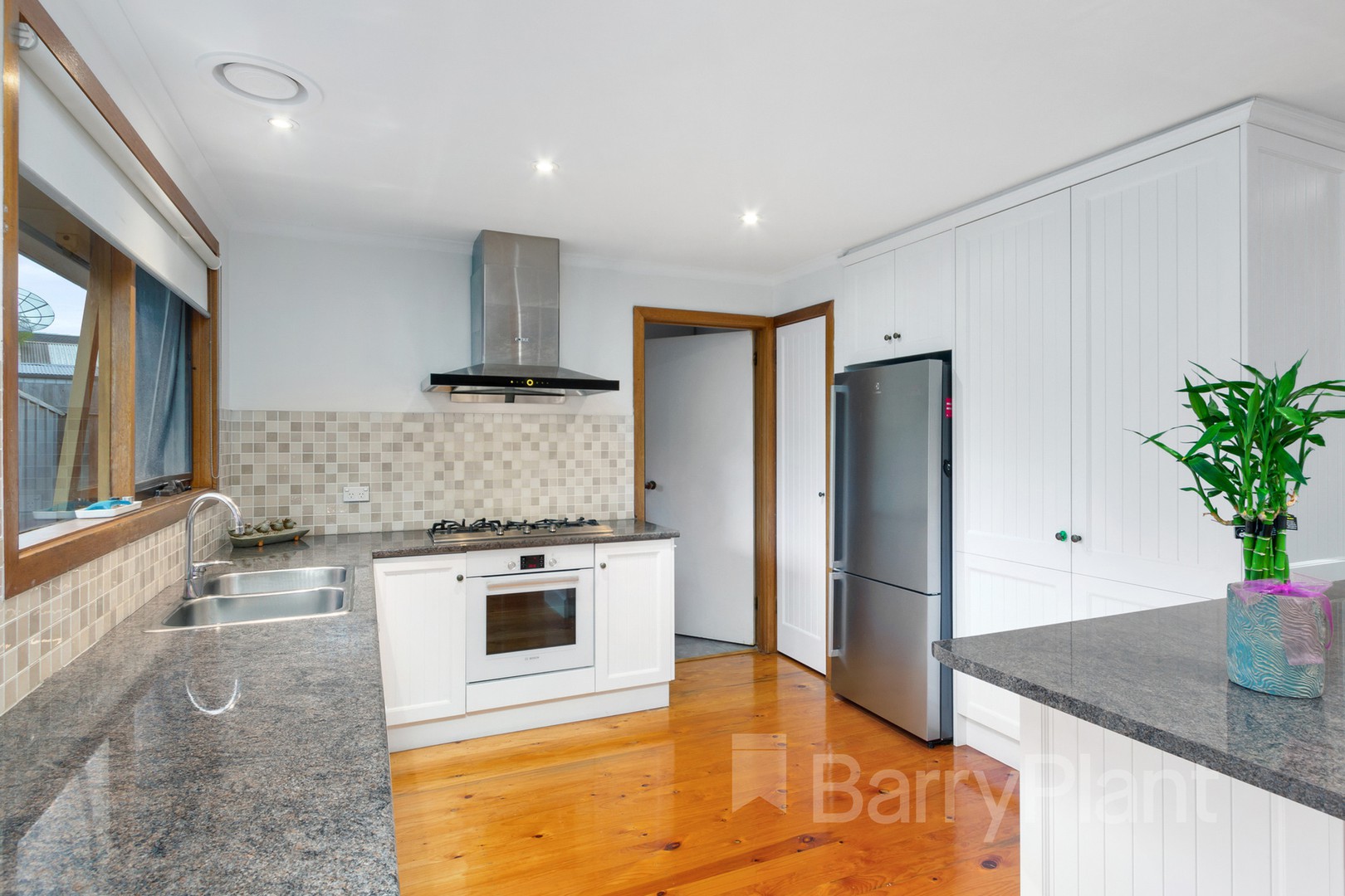 3 Clarke Crescent, Wantirna South, VIC 3152, Wantirna South - Thumbnail 3