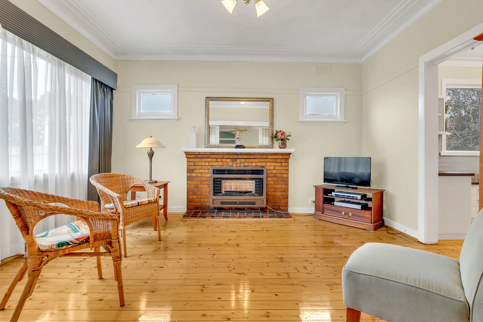 3 Cleeland Street, Reservoir, VIC 3073, Reservoir - Thumbnail 3