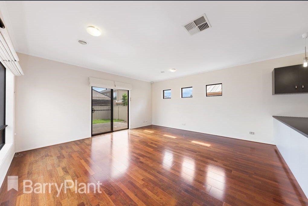 3 Clonandra Lane, Caroline Springs, VIC 3023, Caroline Springs - Thumbnail 7