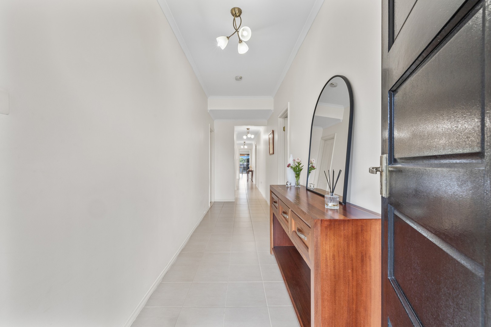 3 Clyde Close, Taylors Hill, VIC 3037, Taylors Hill - Thumbnail 2