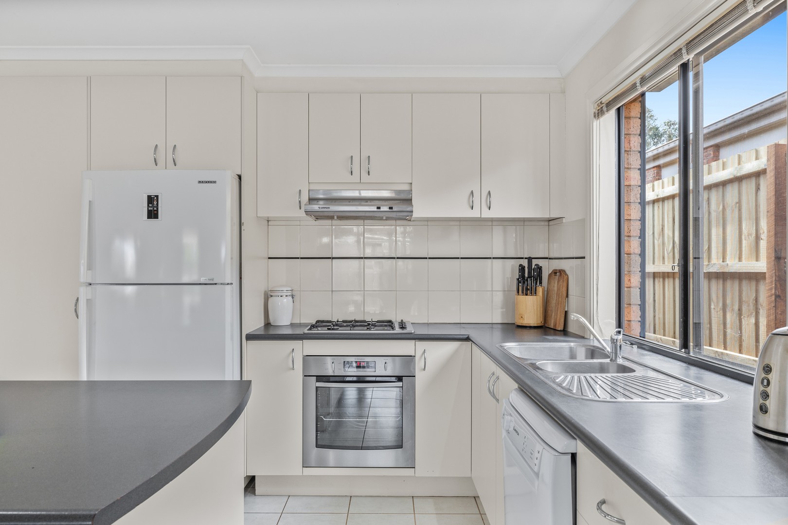 3 Clyde Close, Taylors Hill, VIC 3037, Taylors Hill - Thumbnail 7