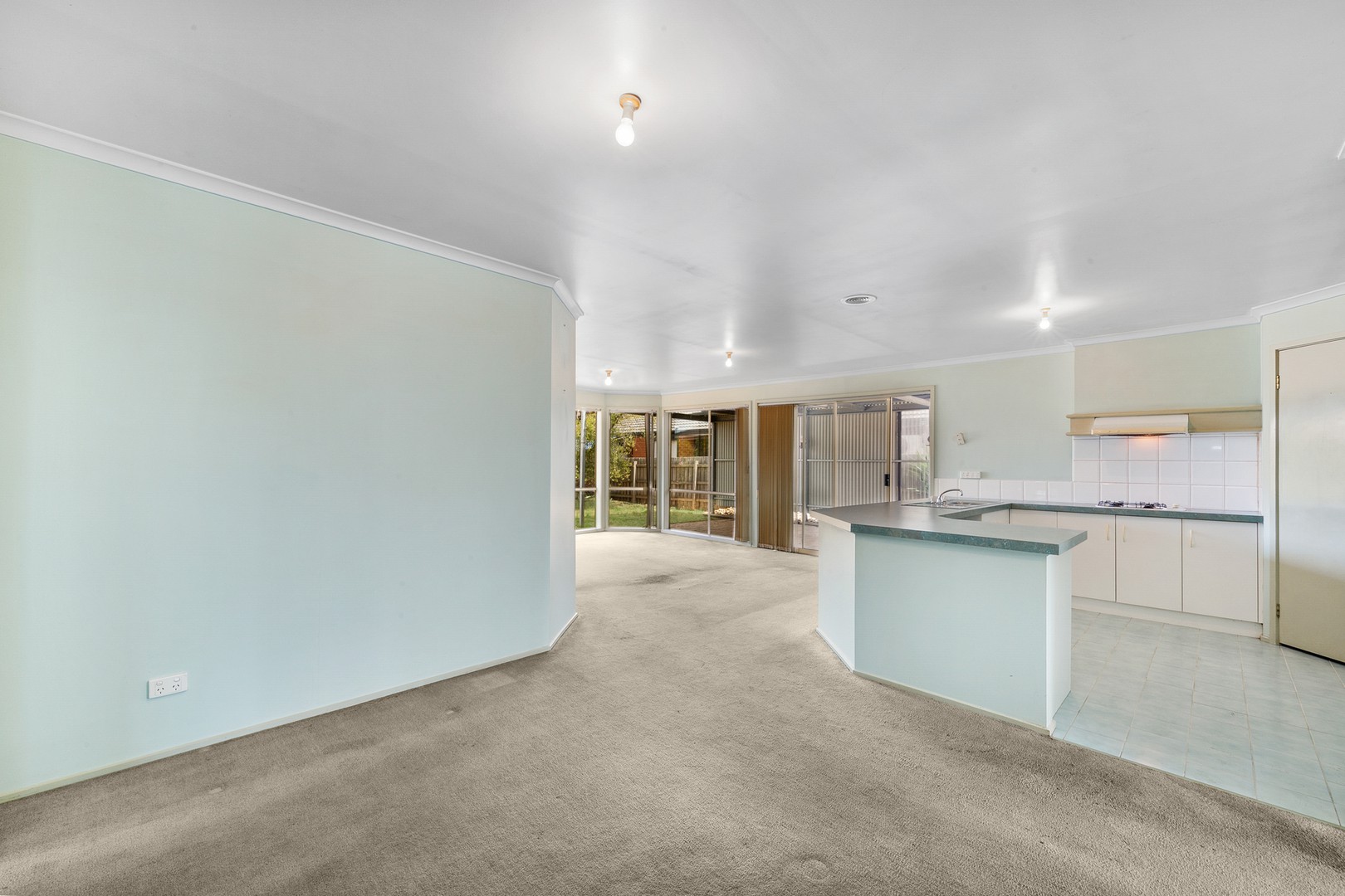 3 Conifer Place, Hillside, VIC 3037, Hillside - Thumbnail 3
