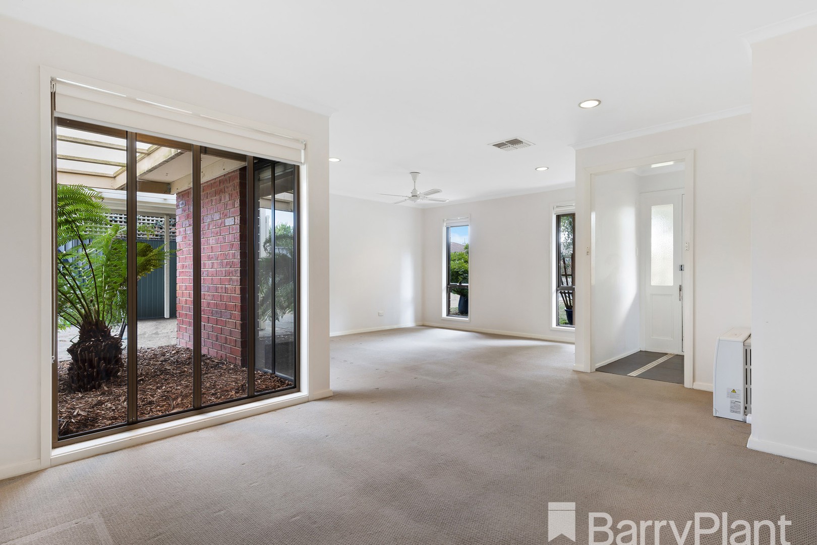 3 Conniston Street, Wendouree, VIC 3355, Wendouree - Thumbnail 2