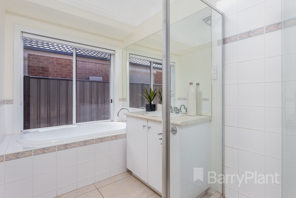 3 Coombes Court, Point Cook, VIC 3030, Point Cook - Thumbnail 5