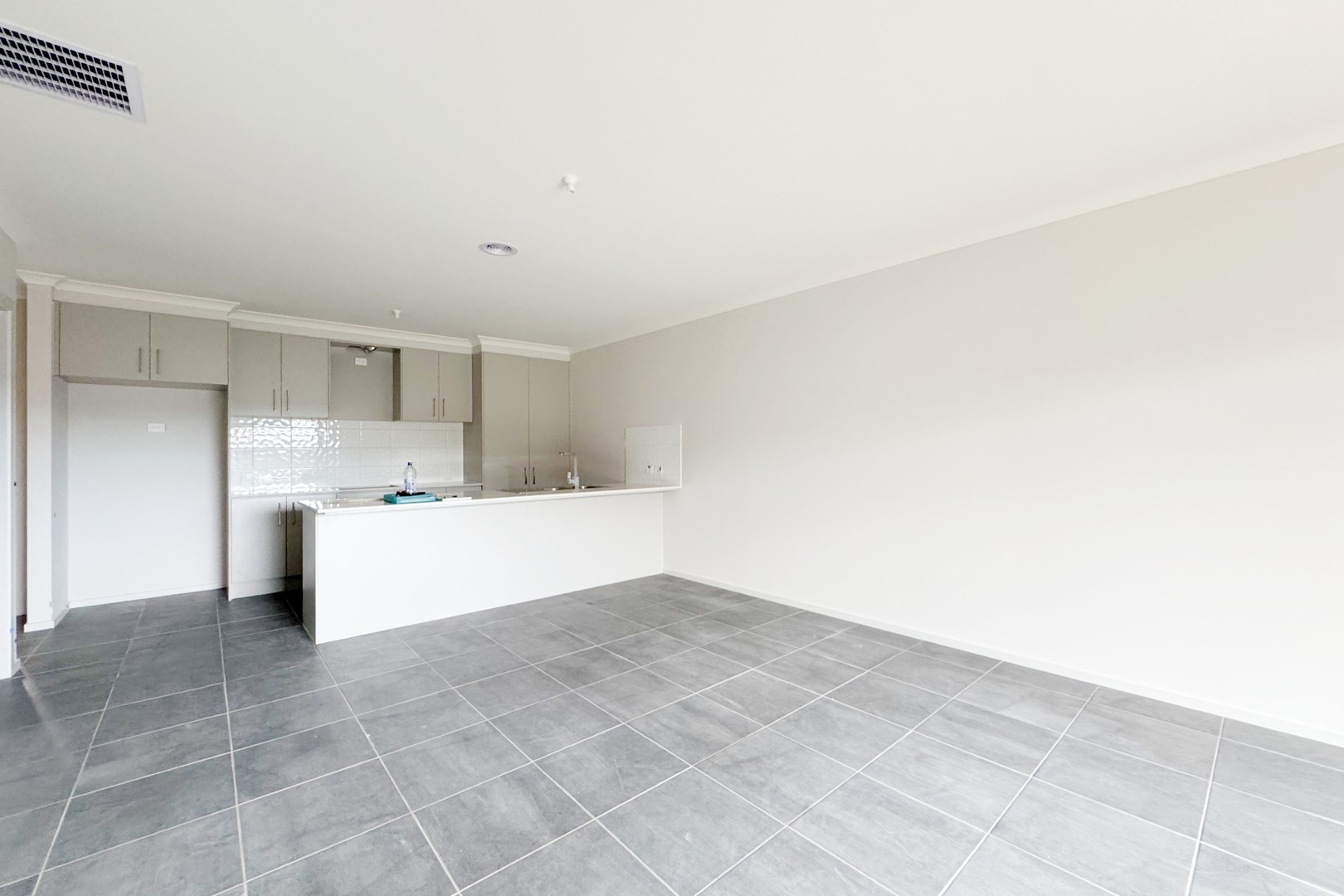 3 Corrib Road, Clyde, VIC 3978 - Thumbnail 1 - 05/05/2025