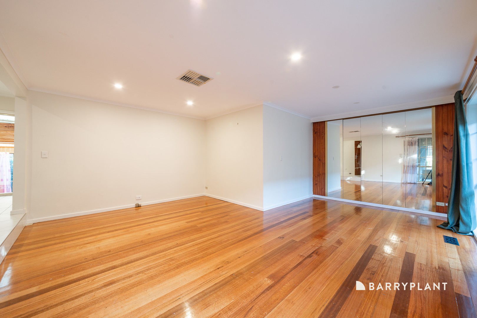 3 Corrigan Place, Mill Park, VIC 3082, Mill Park - Thumbnail 3