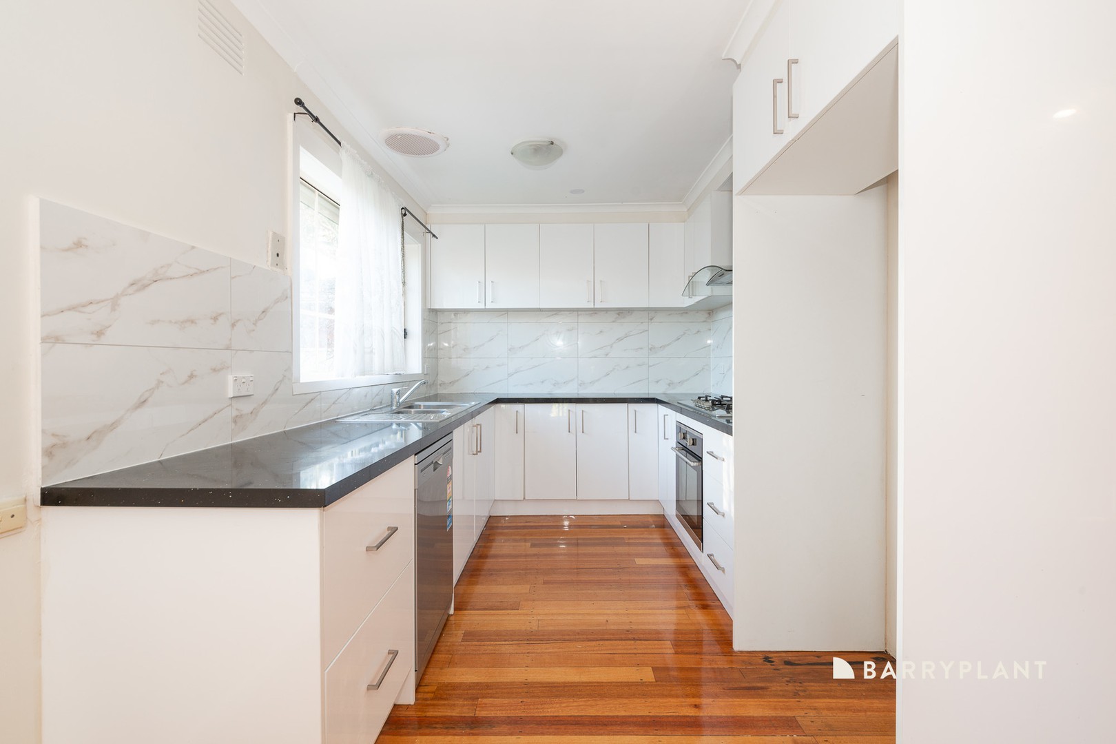 3 Corrigan Place, Mill Park, VIC 3082, Mill Park - Thumbnail 4