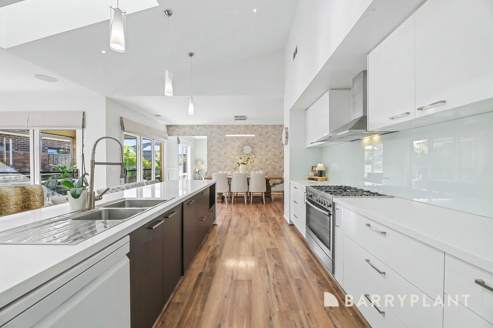3 Crisp Street, Clyde North, VIC 3978, Clyde North - Thumbnail 5