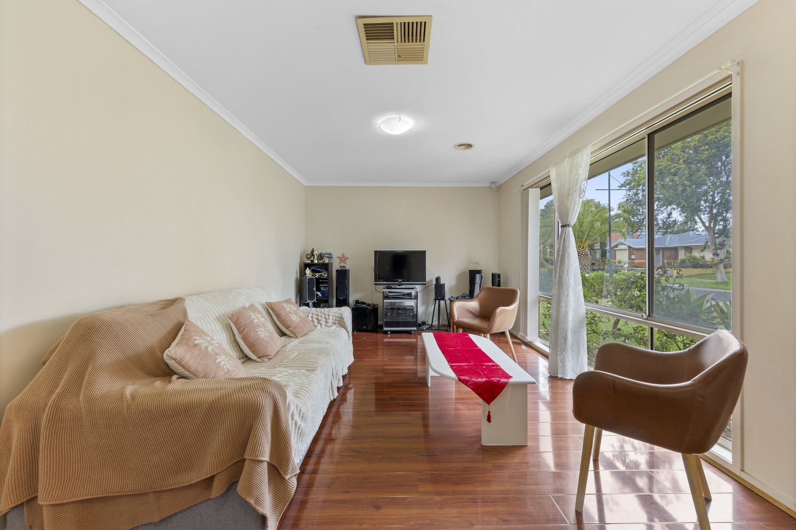 3 Cuthbert Place, Burnside, VIC 3023, Burnside - Thumbnail 6