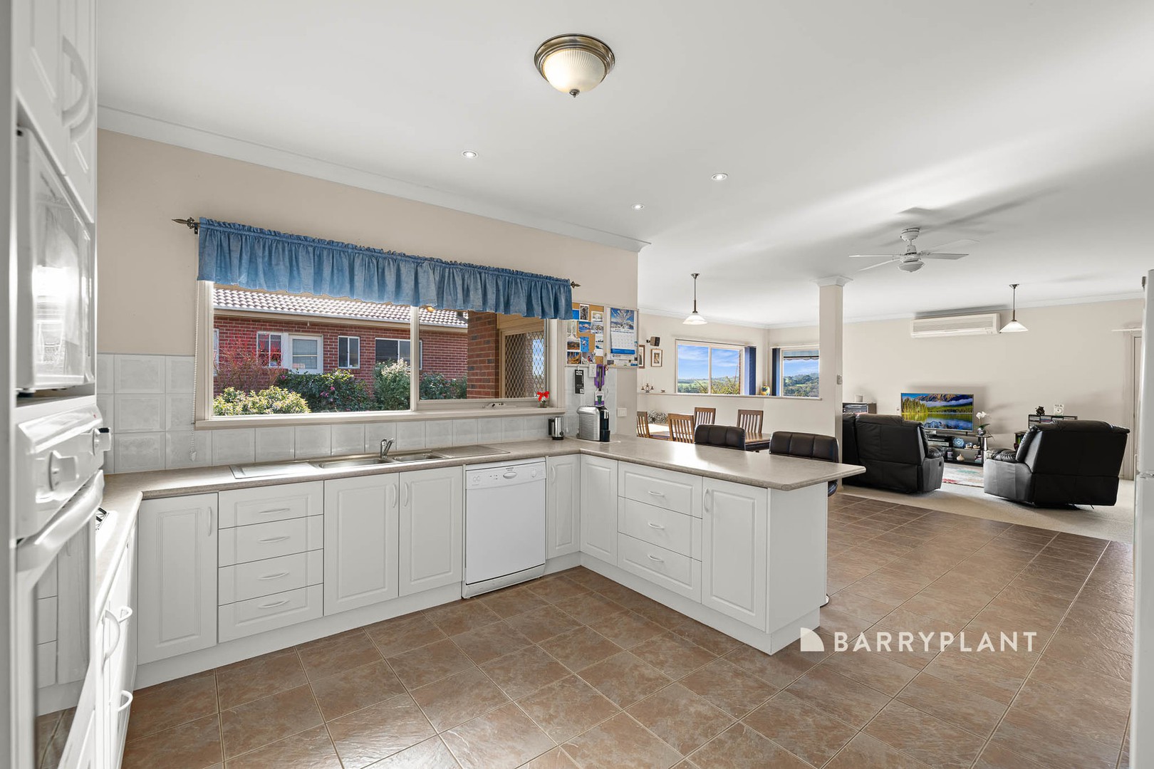 3 Cypress Court, Drouin, VIC 3818, Drouin - Thumbnail 4