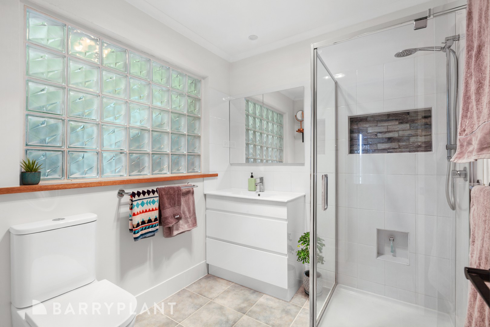 3 Dean Drive, Broadford, VIC 3658, Broadford - Thumbnail 4