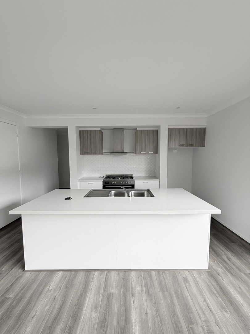 3 Demesne DriveDonnybrook, vic 3064  - Leased, Donnybrook - Thumbnail 7