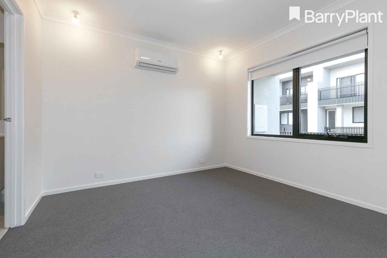 3 Deyrolle Walk, Clyde North, VIC 3978, Clyde North - Thumbnail 6