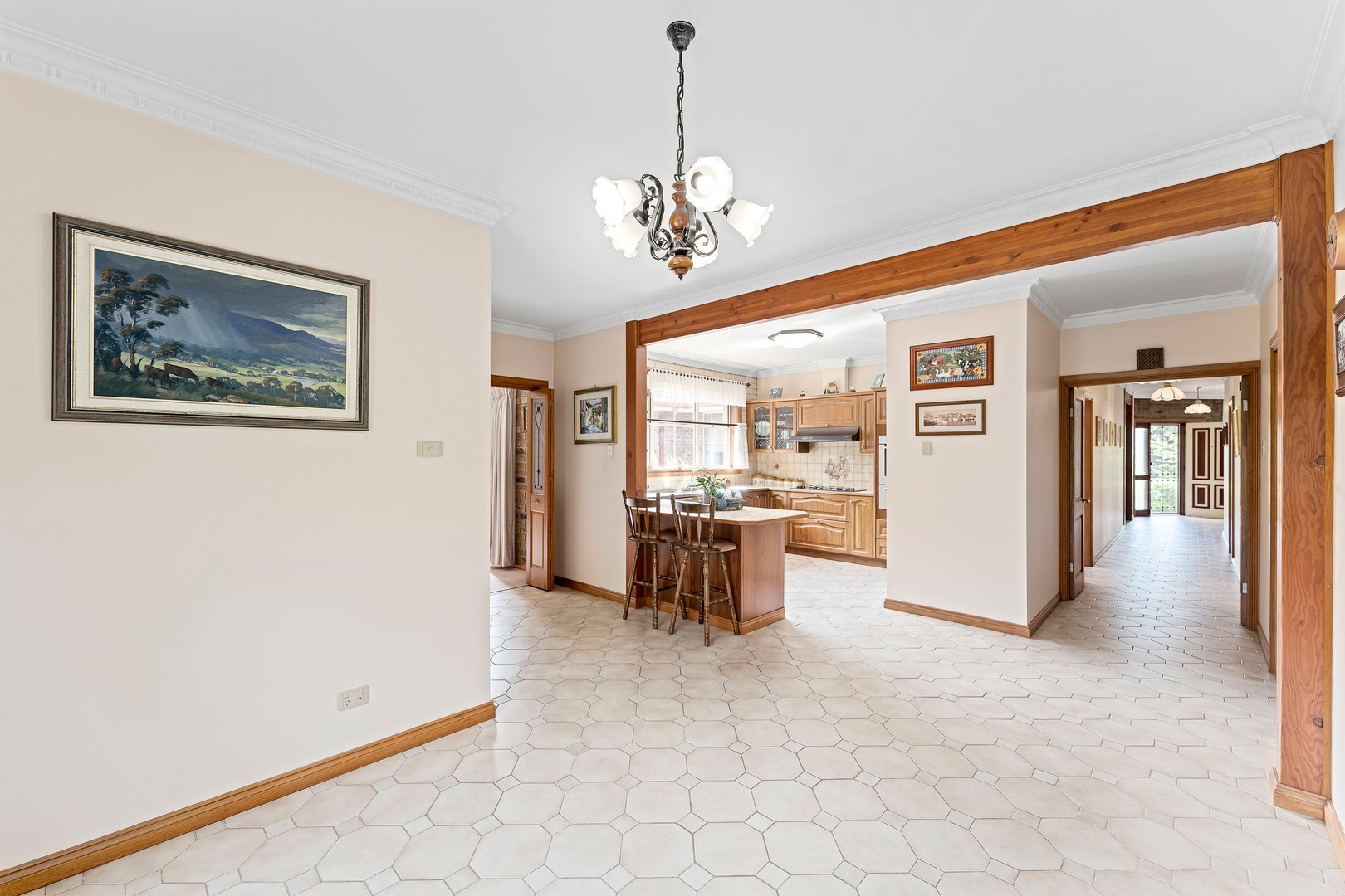 3 Downland Square, Avondale Heights, VIC 3034, Avondale Heights - Thumbnail 6