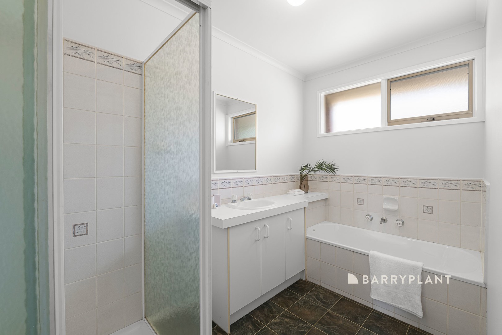 3 Dunbarton Drive, Pakenham, VIC 3810, Pakenham - Thumbnail 8