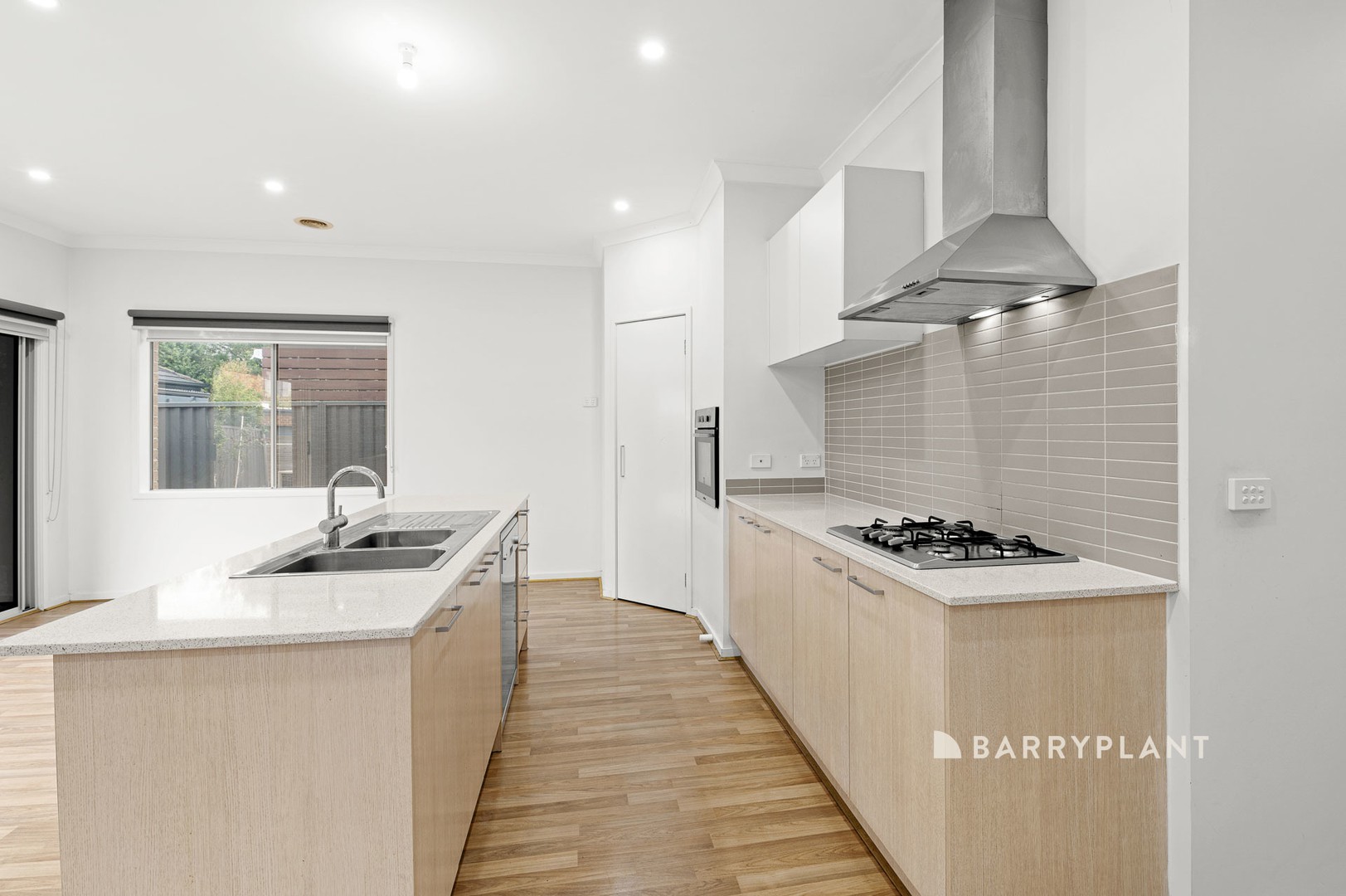 3 Edgeware Close, Pakenham, VIC 3810, Pakenham - Thumbnail 5