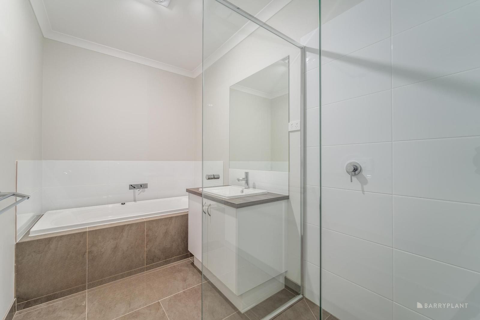 3 Elland Road, Clyde North, VIC 3978, Clyde North - Thumbnail 7