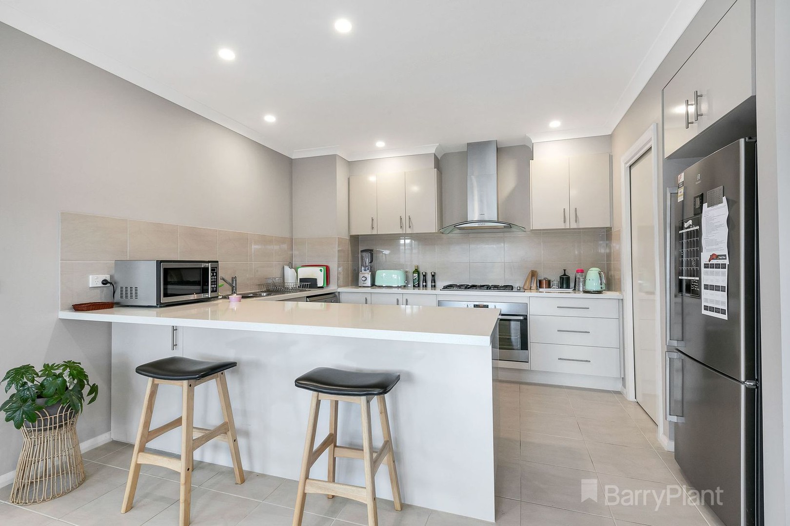 3 Elmside Avenue, Warragul, VIC 3820, Warragul - Thumbnail 2