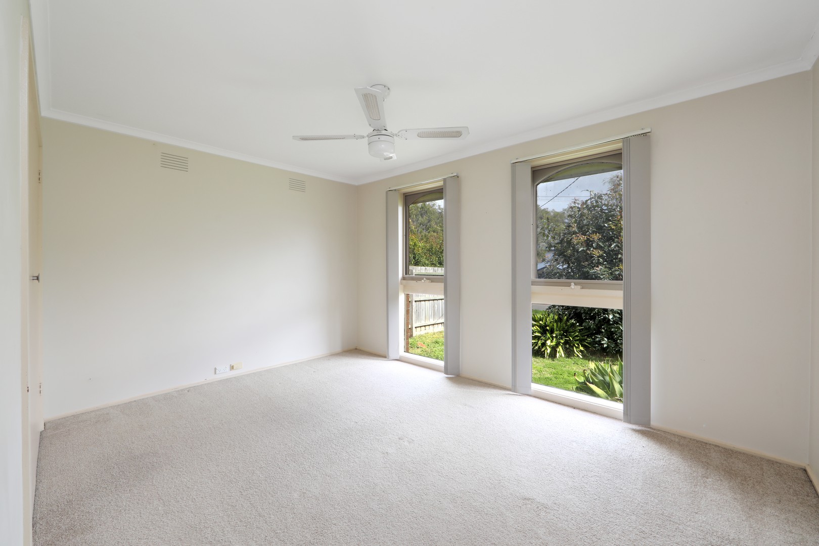3 English  Avenue, Scoresby, VIC 3179, Scoresby - Thumbnail 5