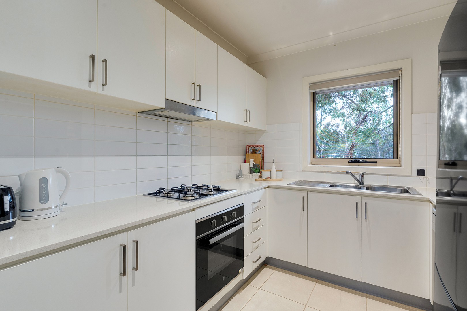 3 Essence Parkway, Craigieburn, VIC 3064 - Thumbnail 1 - 11/06/2025