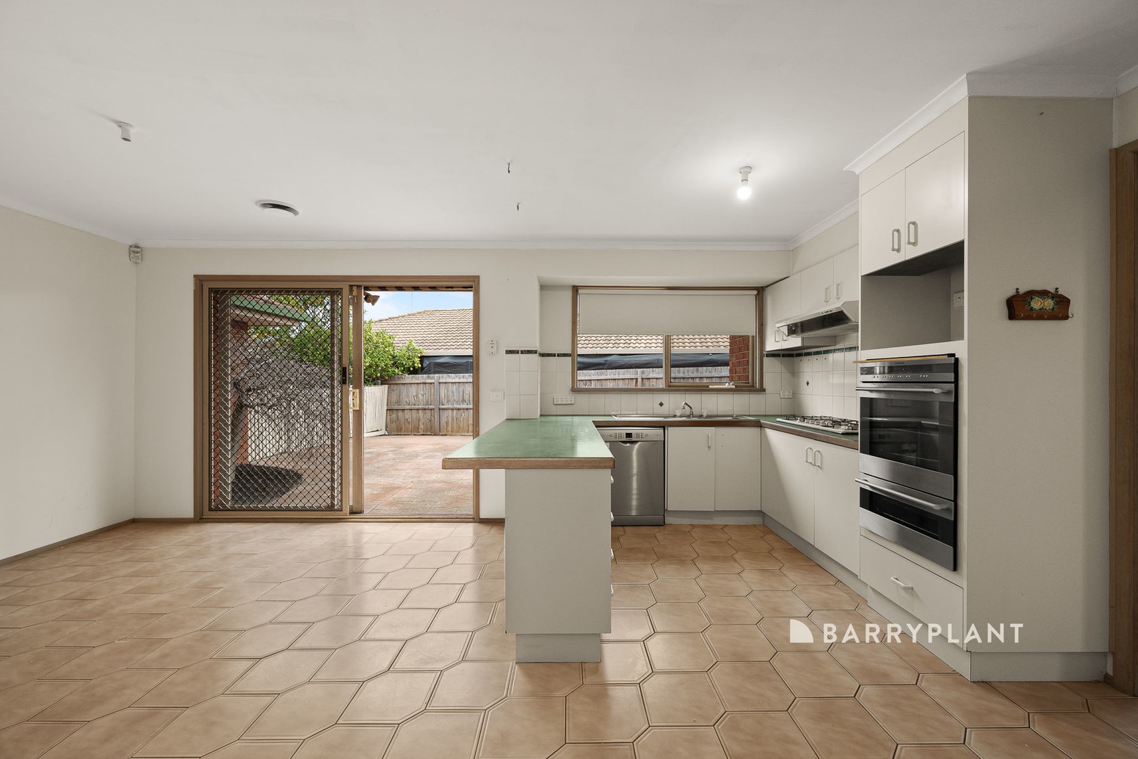 3 Estella Court, Narre Warren, VIC 3805, Narre Warren - Thumbnail 4