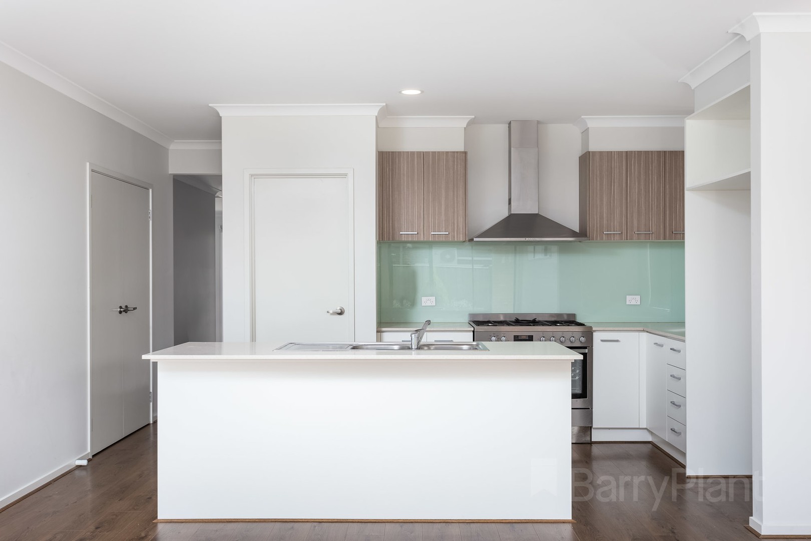 3 Fairwater Drive, Point Cook, VIC 3030, Point Cook - Thumbnail 2