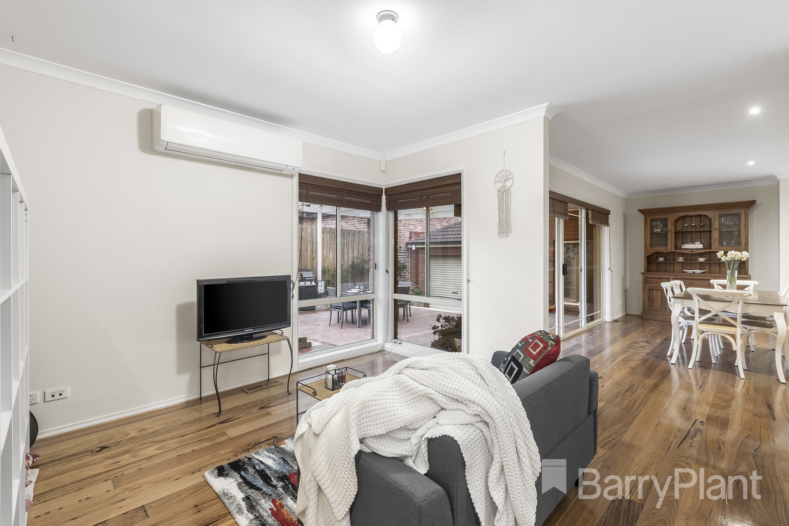 3 Farm CloseGreensborough, VIC 3088, Greensborough - Thumbnail 5