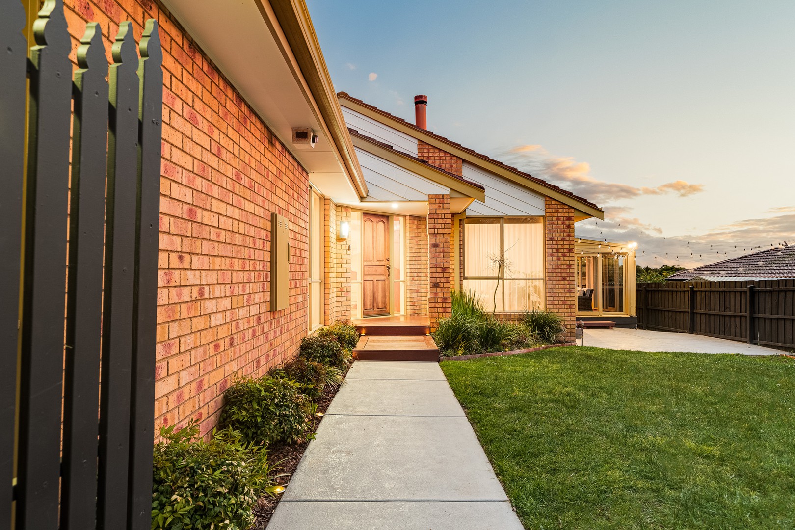 3 Finsbury Close, Rowville, VIC 3178, Rowville - Thumbnail 2
