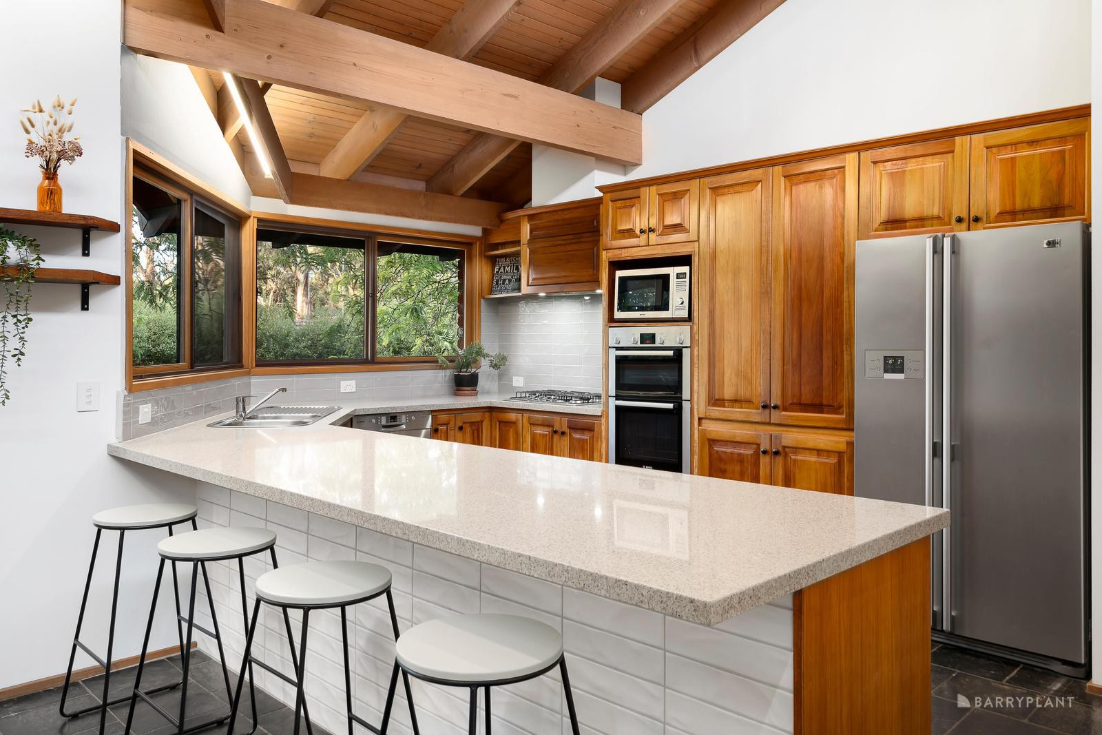 3 Fiona Court, Eltham, VIC 3095, Eltham - Thumbnail 3