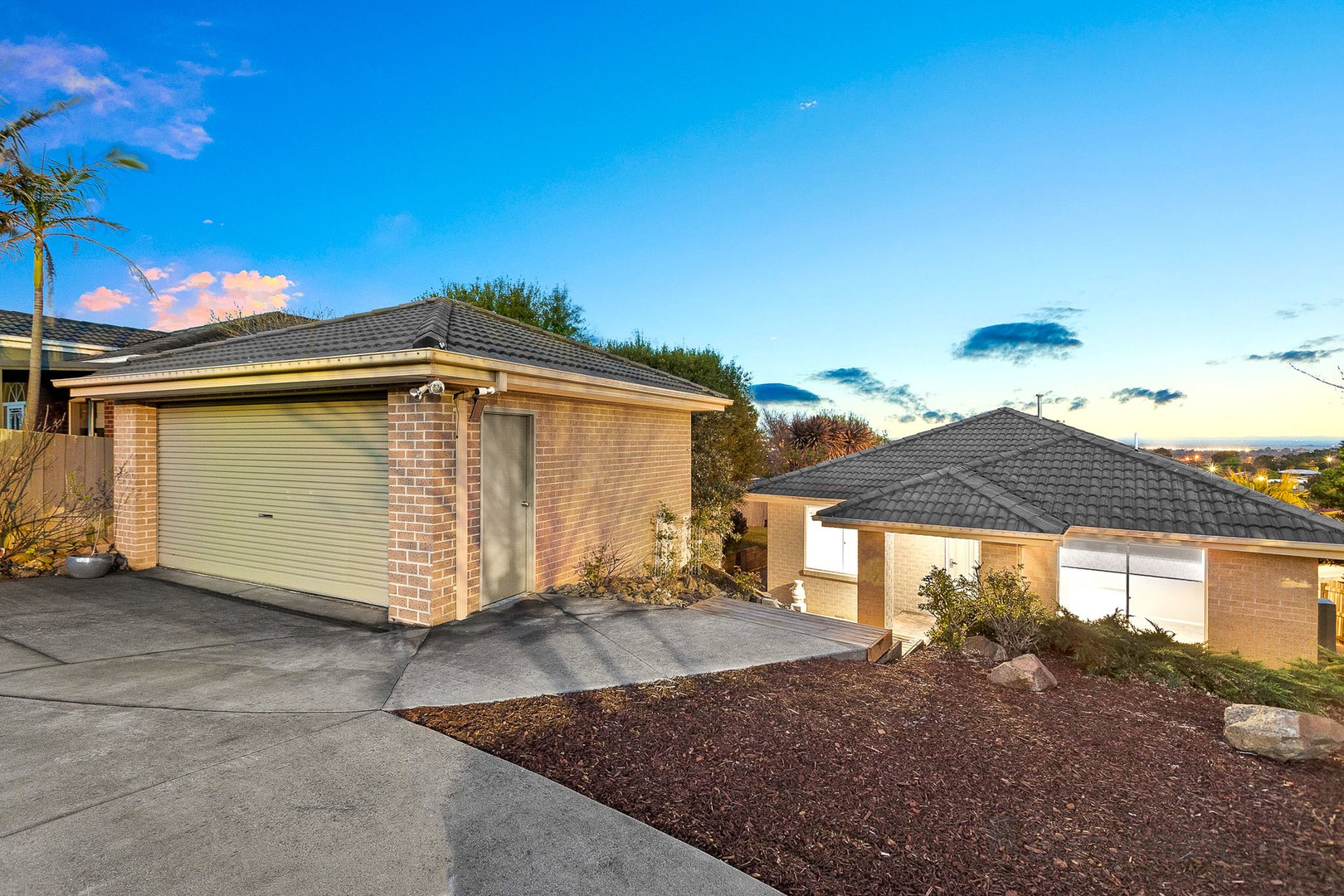 3 Fleming Terrace, Pakenham, VIC 3810, Pakenham - Thumbnail 2