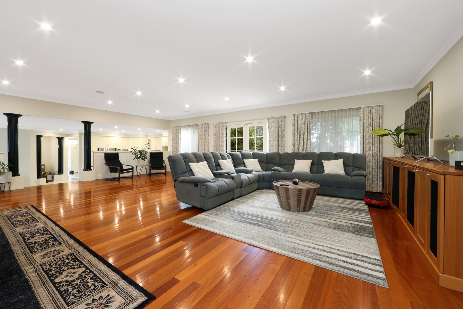 3 Forrest Hill Grove, Lysterfield South, VIC 3156 - Thumbnail 1 - 31/03/2026