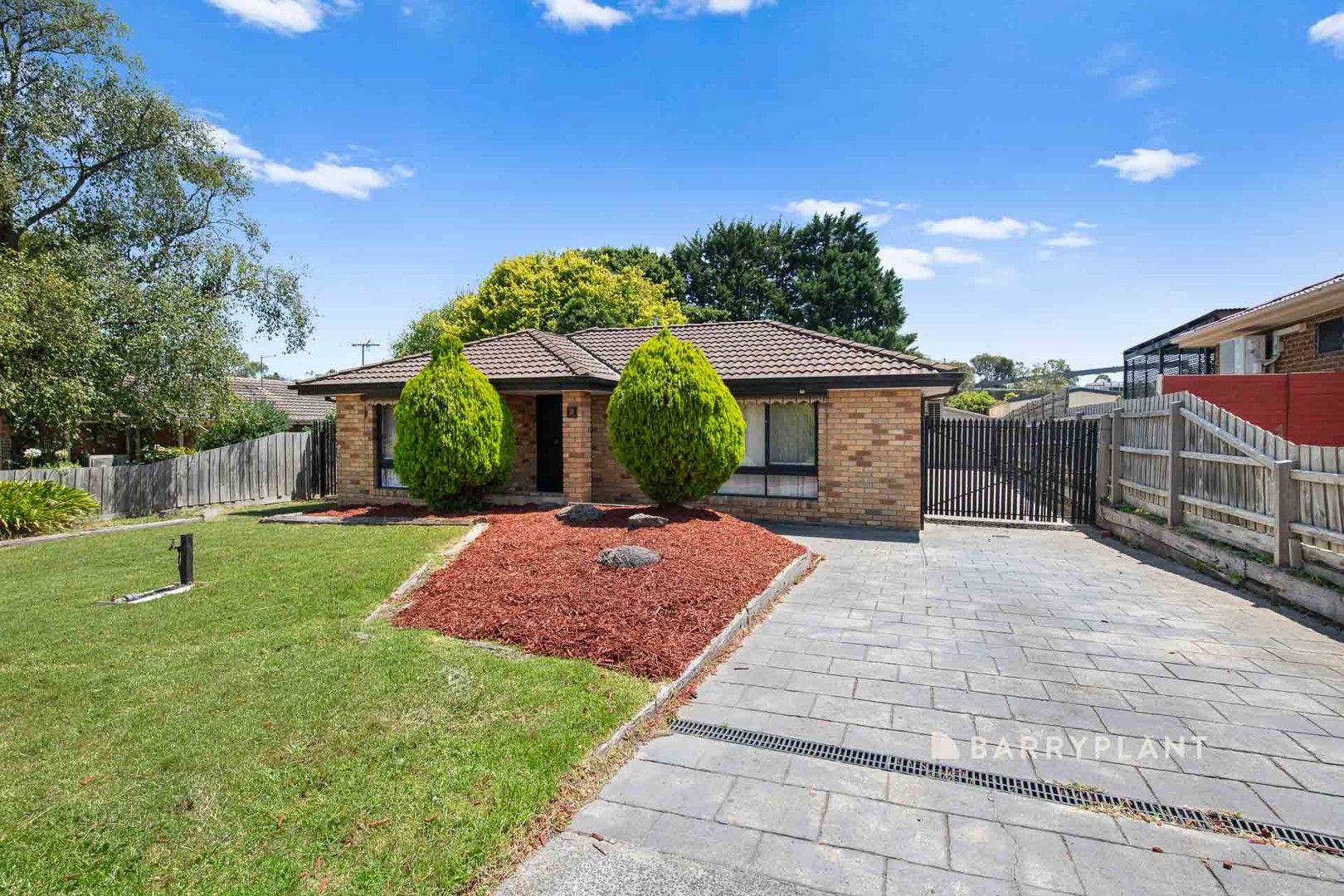 3 Francis Court, Narre Warren, VIC 3805 - Thumbnail 2 - 22/01/2025