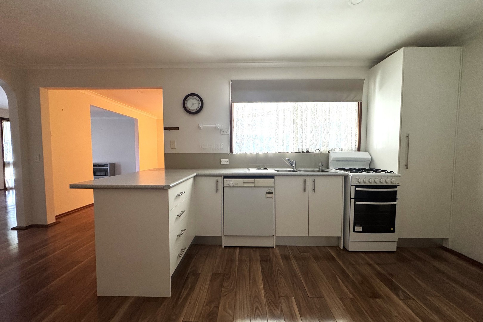 3 Friar Place, Melton West, VIC 3337 - Thumbnail 2 - 09/04/2025