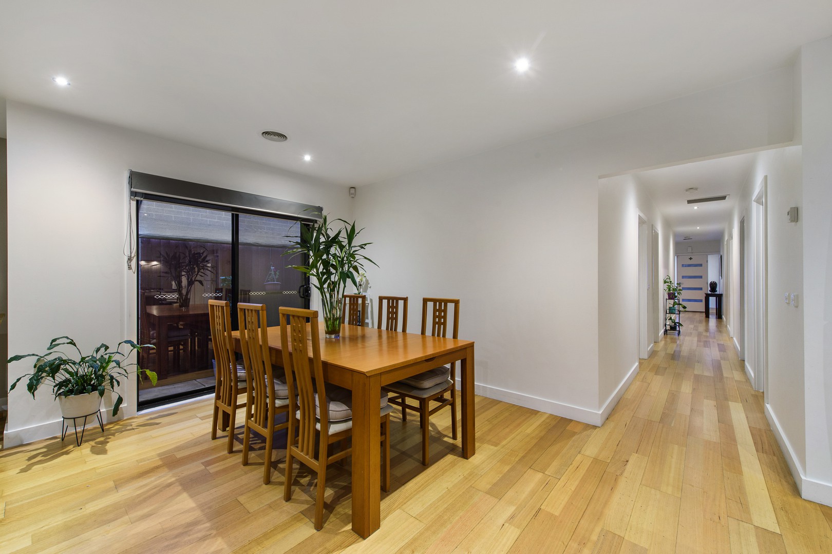 3 Garnet Way, Taylors Hill, VIC 3037, Taylors Hill - Thumbnail 2