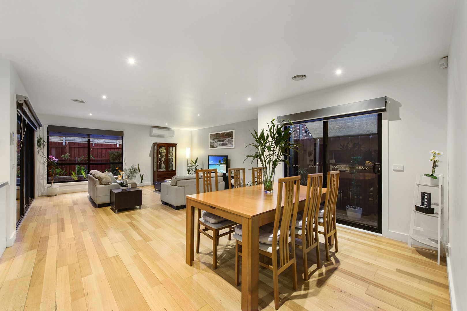 3 Garnet Way, Taylors Hill, VIC 3037, Taylors Hill - Thumbnail 3
