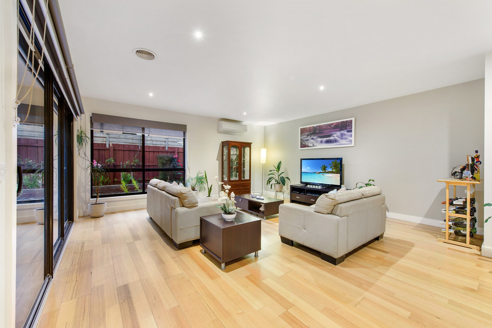 3 Garnet Way, Taylors Hill, VIC 3037, Taylors Hill - Thumbnail 4