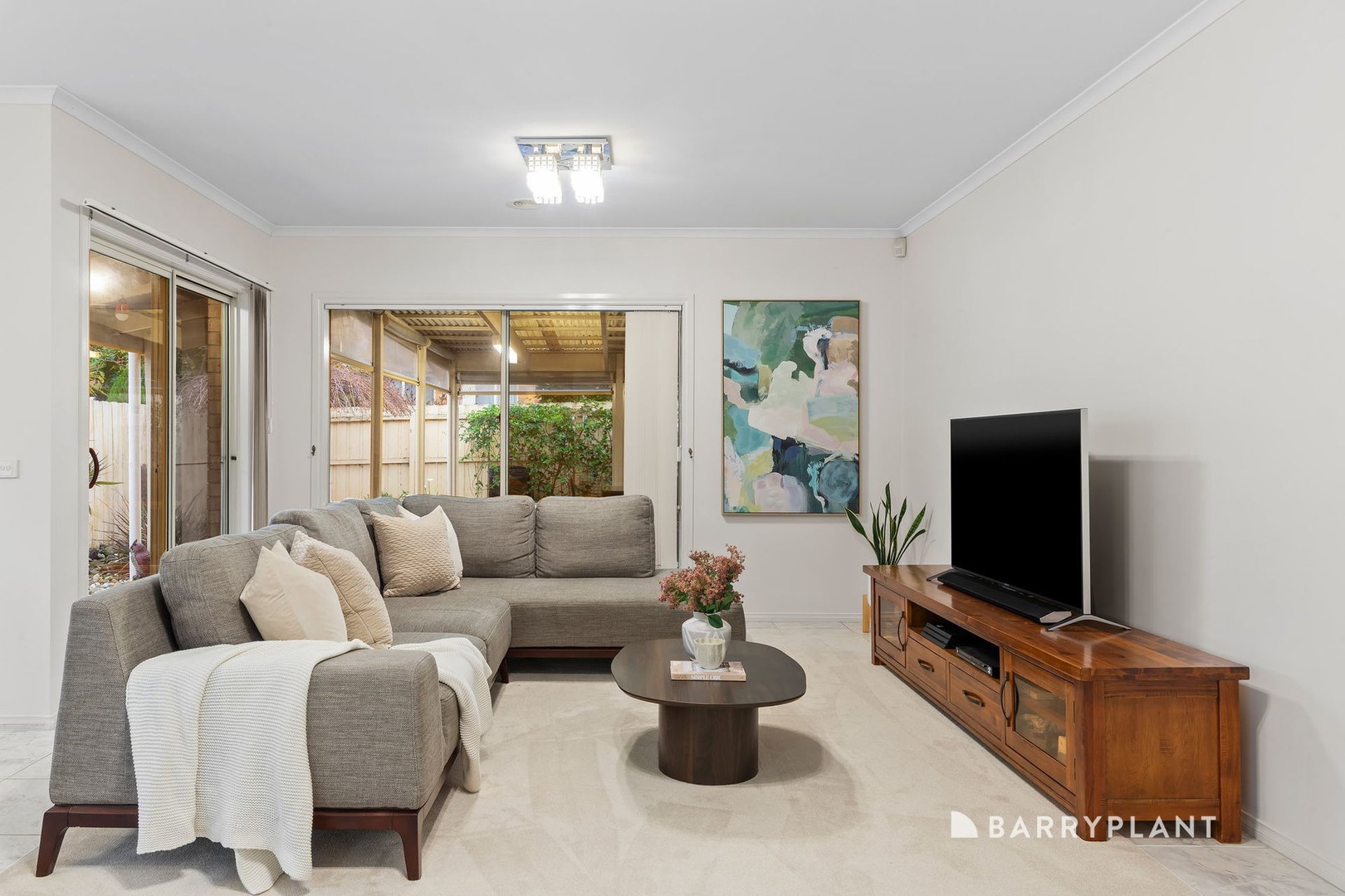 3 Grant Close, Wantirna South, VIC 3152 - Thumbnail 2 - 02/07/2026