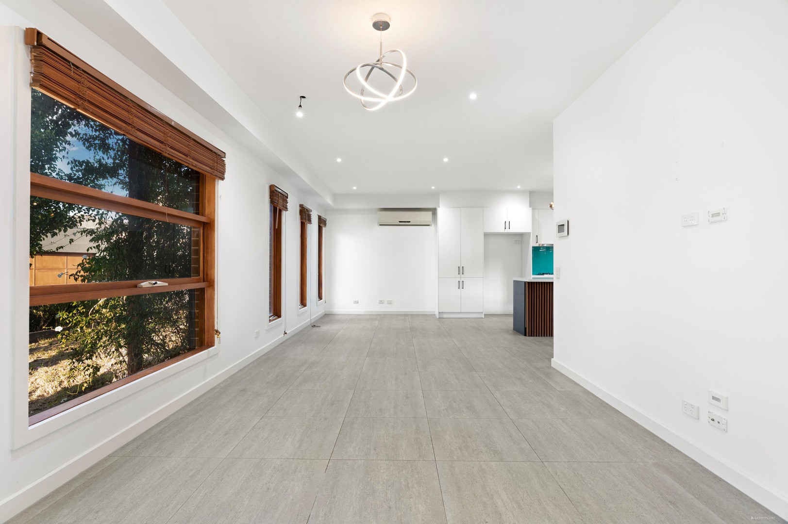 3 Green Place, Eltham, VIC 3095 - Thumbnail 2 - 10/04/2026