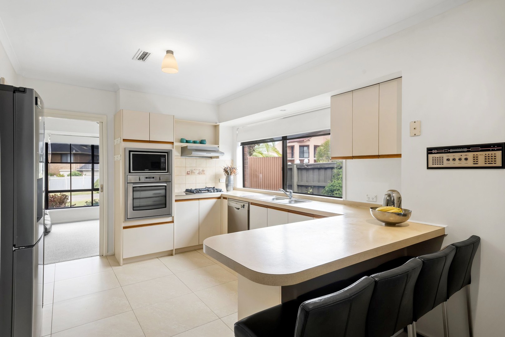3 Hillman Court, Avondale Heights, VIC 3034, Avondale Heights - Thumbnail 4