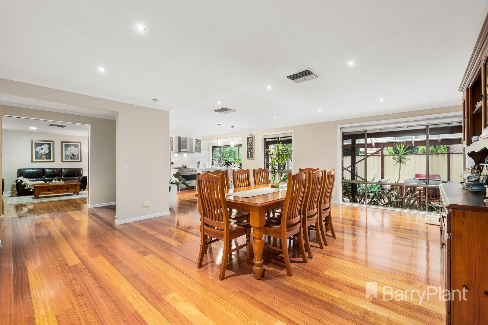 3 Hinkler Drive, Mill Park, VIC 3082, Mill Park - Thumbnail 7