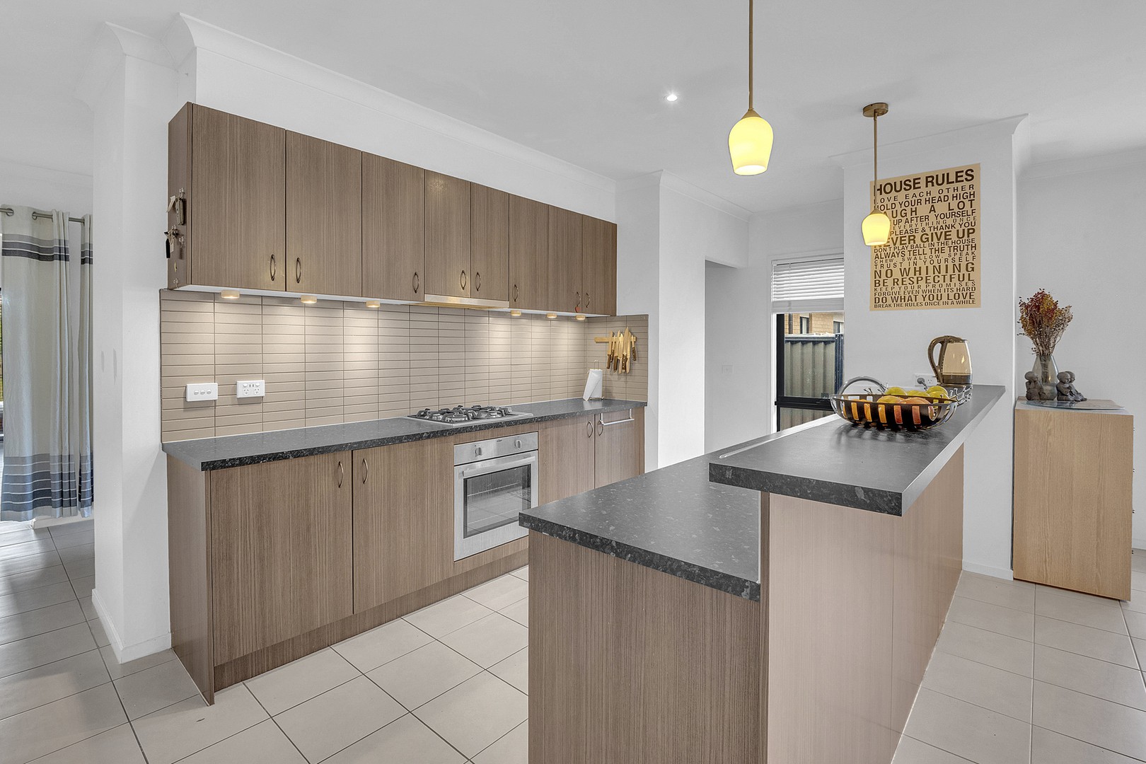 3 Hollows Court, Craigieburn, VIC 3064, Craigieburn - Thumbnail 2
