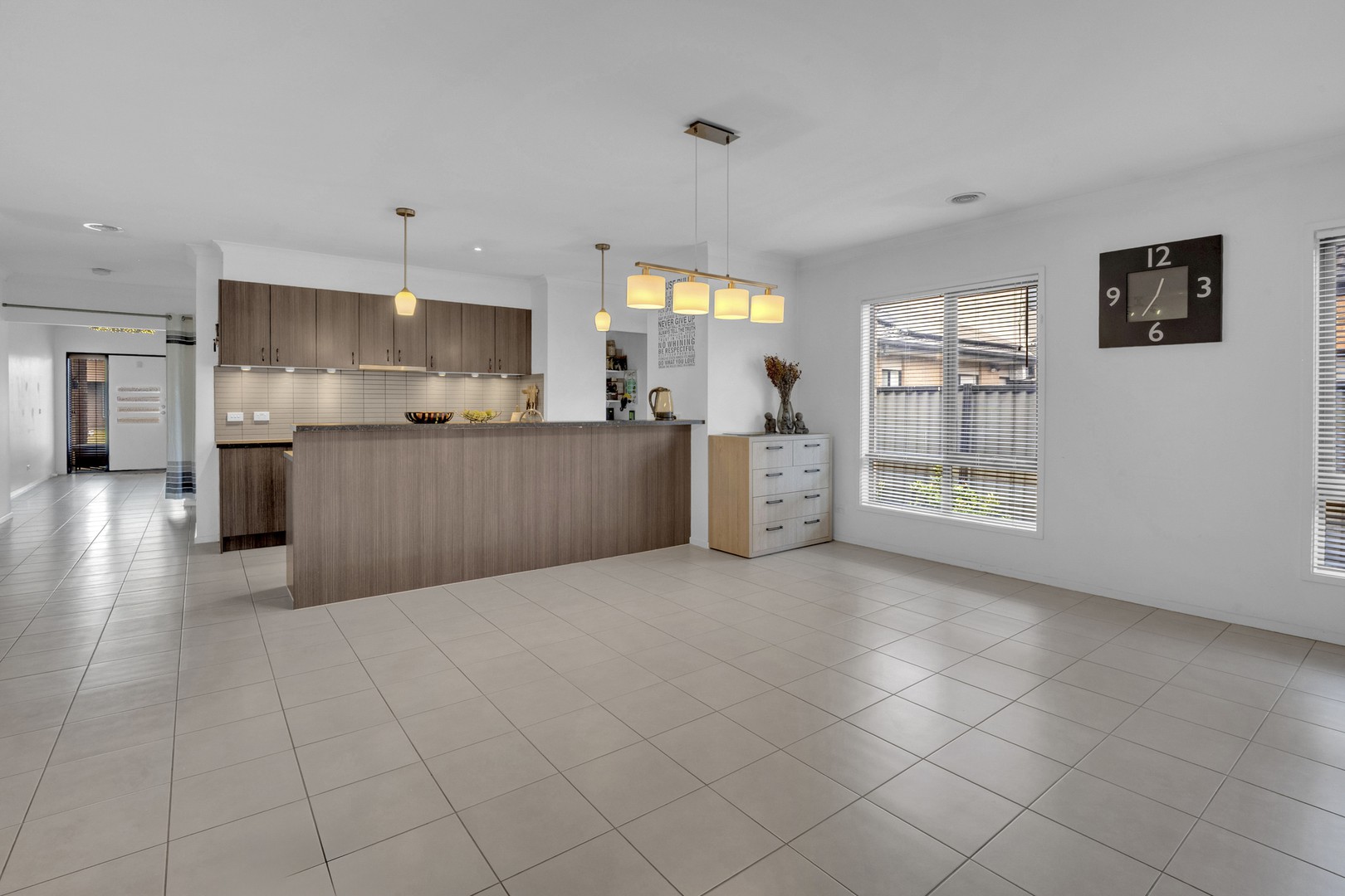 3 Hollows Court, Craigieburn, VIC 3064, Craigieburn - Thumbnail 4