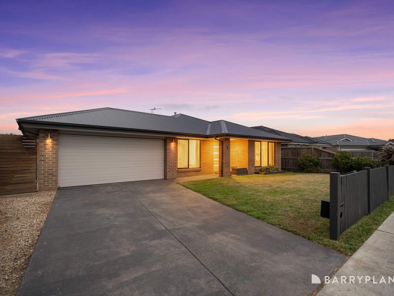 3 Hudson Avenue, Lang Lang, VIC 3984 - Image - 01/09/2026