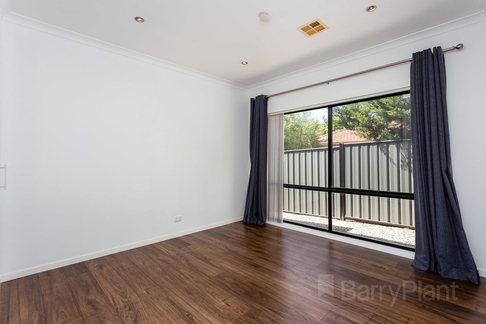 3 Innisfail Drive, Point Cook, VIC 3030, Point Cook - Thumbnail 5
