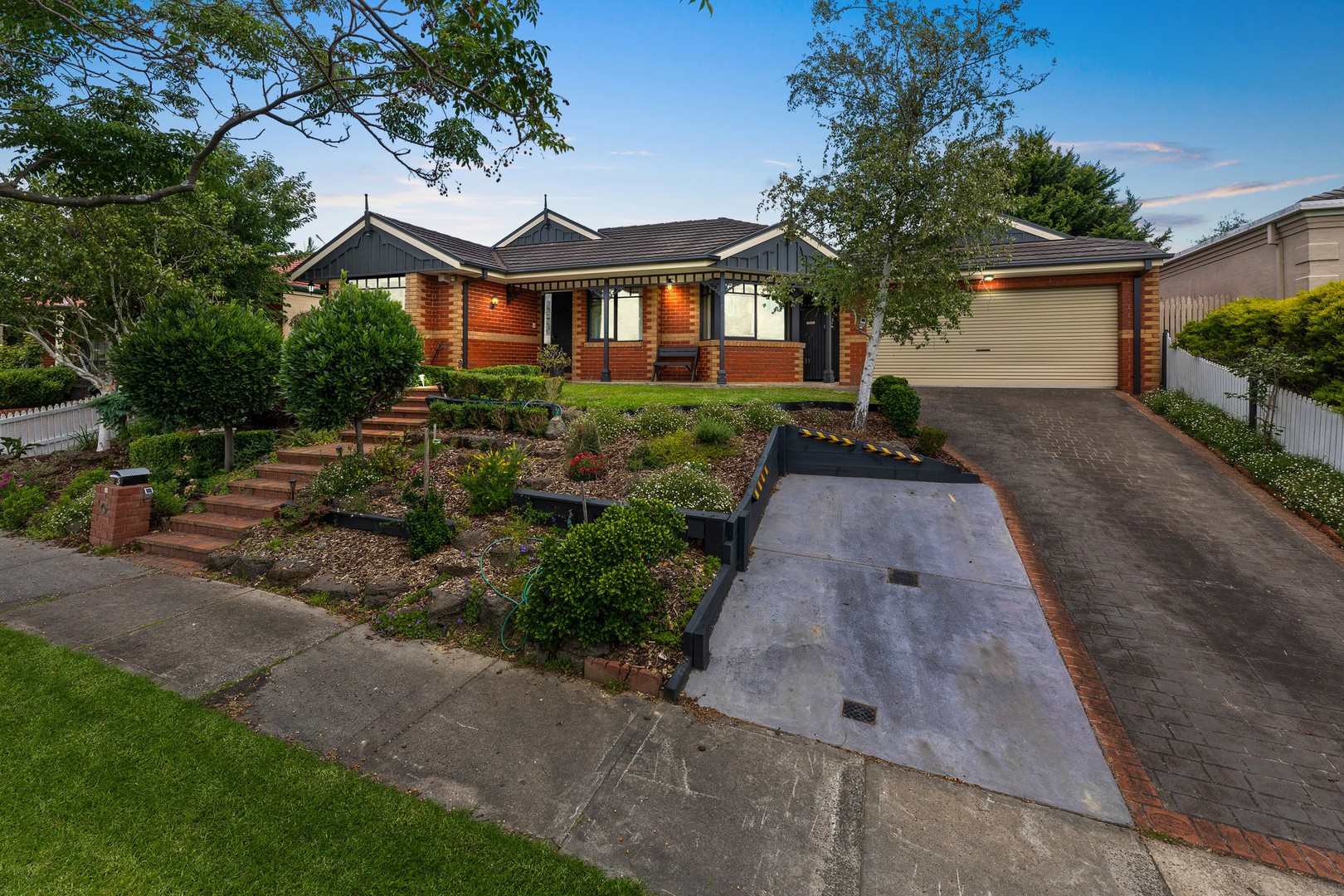 3 Jarryd Crescent, Berwick, VIC 3806, Berwick - Thumbnail 3
