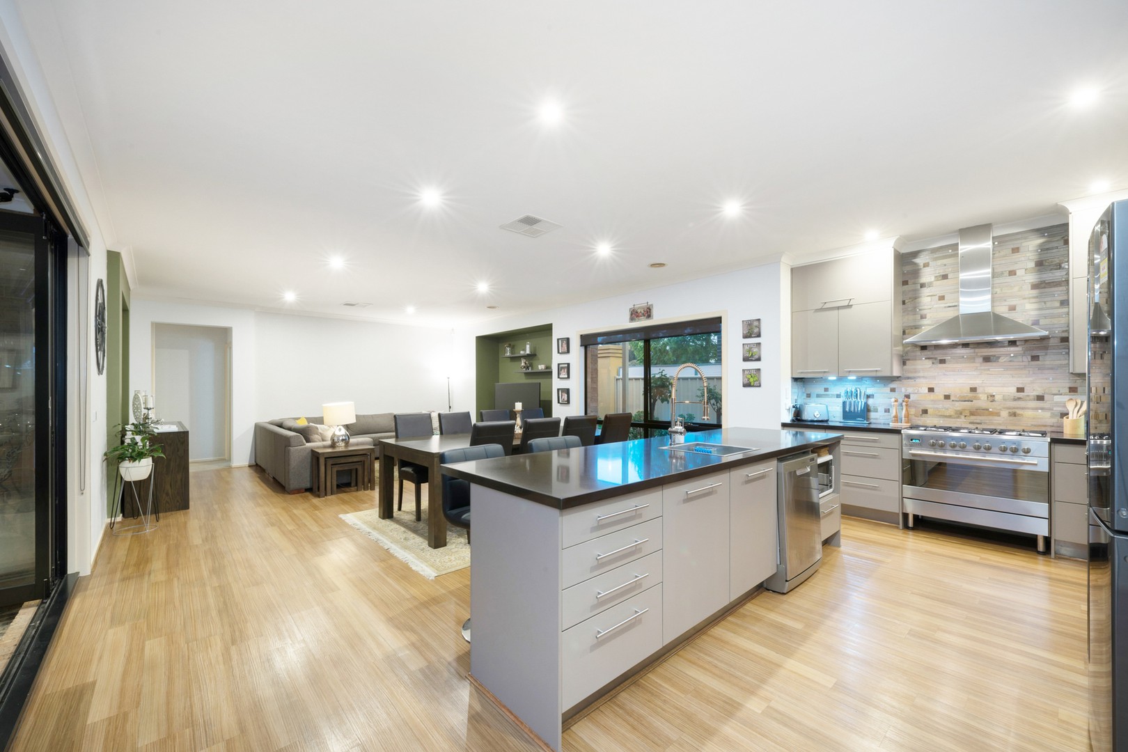 10/9 King  Street, Dandenong, Dandenong - Thumbnail 4