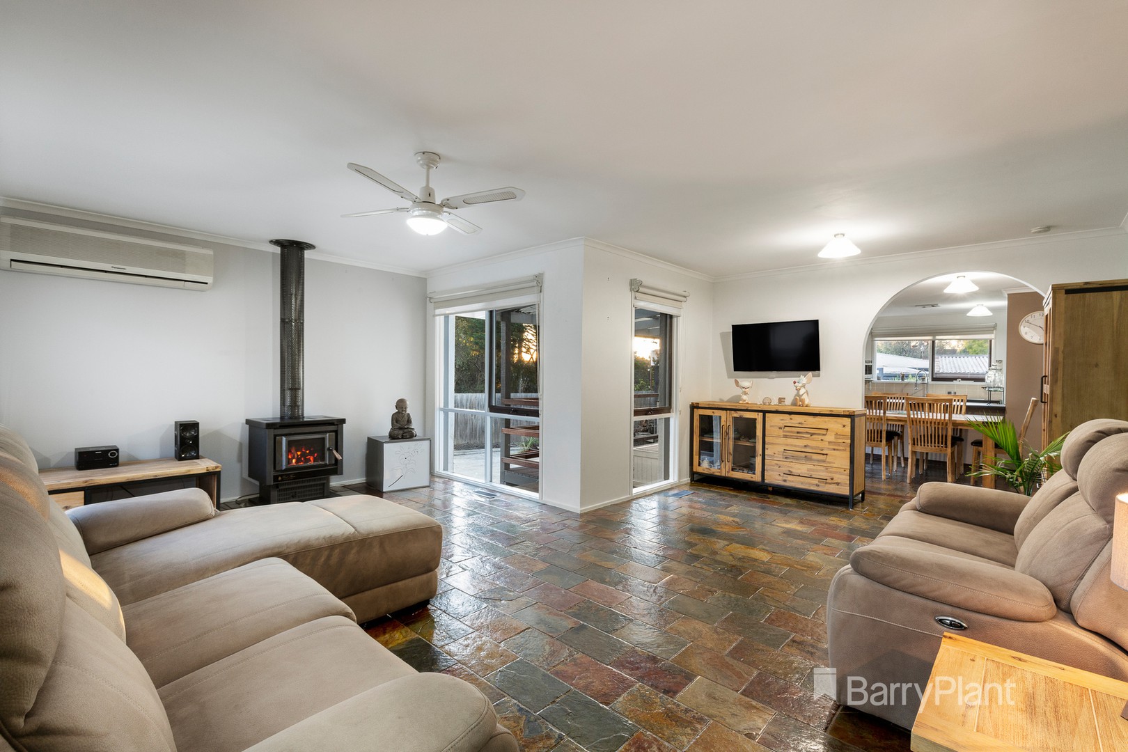 3 Jenny Court, Mooroolbark, VIC 3138, Mooroolbark - Thumbnail 4