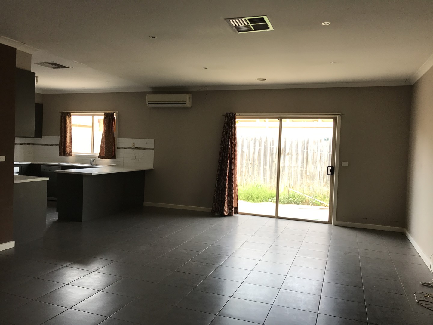 3 Jonathon Court, Werribee, VIC 3030, Werribee - Thumbnail 3