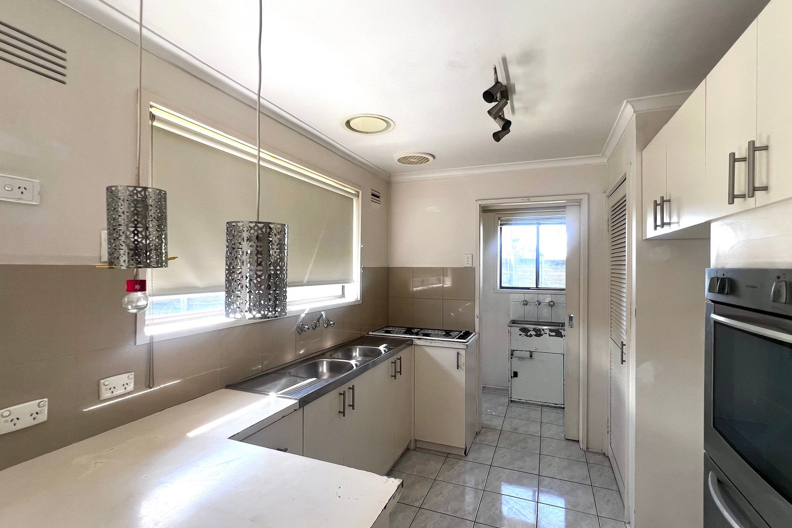 3 Karen Place, St Albans, VIC 3021 - Thumbnail 2 - 14/10/2026